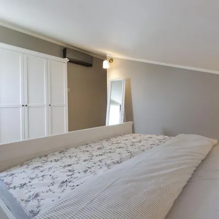 וילה Franka Vinež